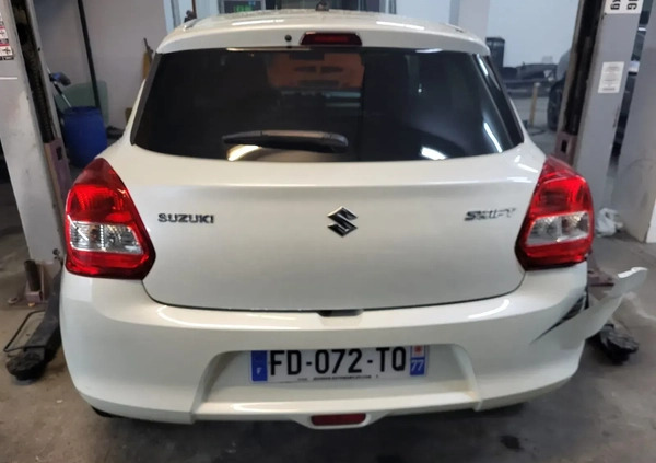 Suzuki Swift cena 29900 przebieg: 75953, rok produkcji 2019 z Tuszyn małe 67